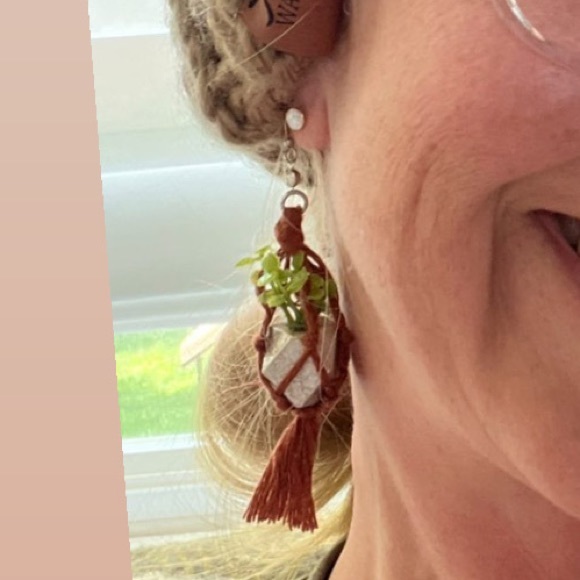 Plantmama earrings-miniature planter earrings. Super lightweight & customizable. - Picture 5 of 10